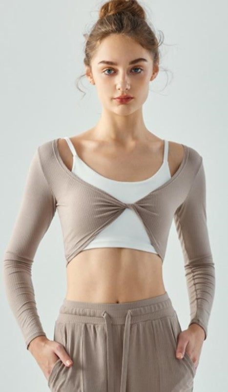 Astounding Ribbed Cropped Top